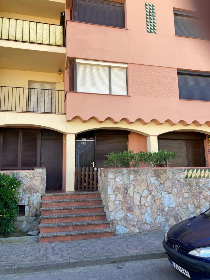 Tres Bel Appartement Entierement Renove เอมปูเรียบราบา ภายนอก รูปภาพ
