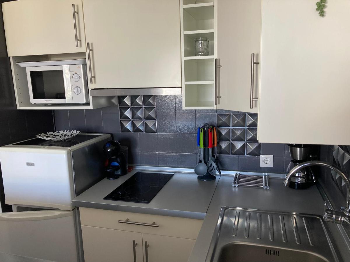 Tres Bel Appartement Entierement Renove เอมปูเรียบราบา ภายนอก รูปภาพ