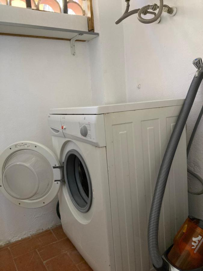 Tres Bel Appartement Entierement Renove เอมปูเรียบราบา ภายนอก รูปภาพ